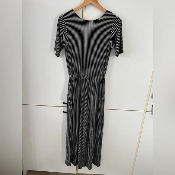 American Eagle Outfitters Black White Striped Jumpsuit  Stretchy Elastic Spring - Picture 5 of 12